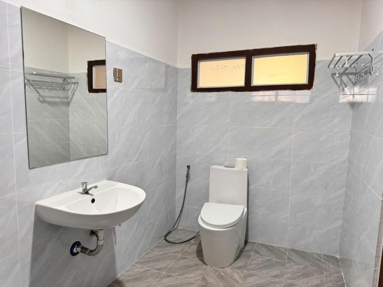 ויינטיאן Yula Hotel Thatluang מראה חיצוני תמונה